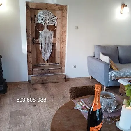 Апартаменты Blisko Zamku Ksiaz 503-608-088 Stare Bogaczowice